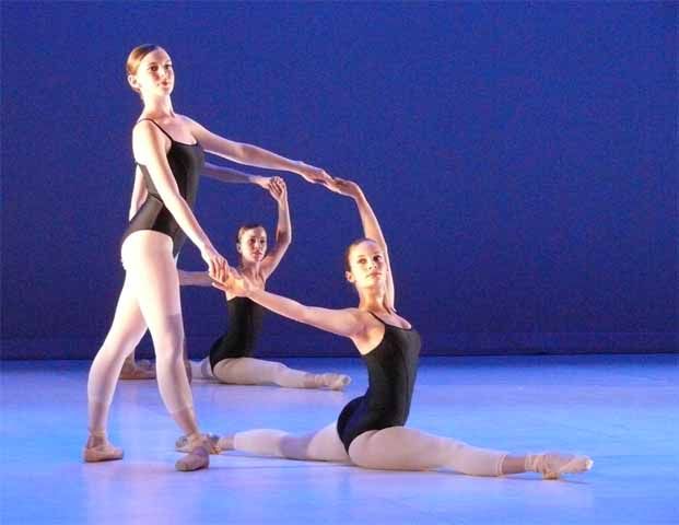 Gap, 7 juillet 2007 au théâtre La Passerelle, spectacle de créations chorégraphiques, classique, jazz et hip-hop, Les Quatre Saisons de Cap Danse 