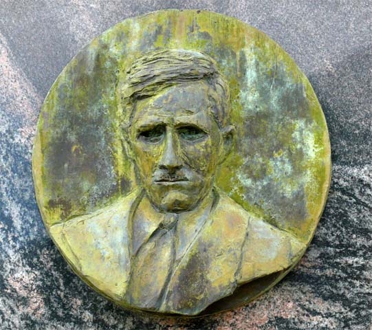 Commandant Antoine Mauduit, 1902-1945 (au château de Montmaur, Hautes-Alpes)