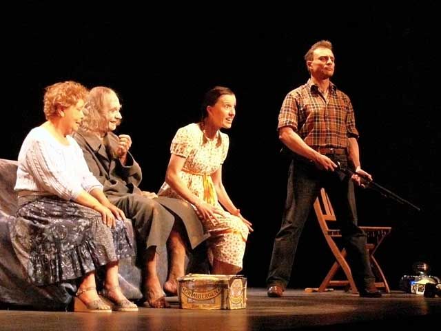 Gap CMCL 2007, 26e Festival Gaby Laboucarie&nbsp;: "Le chien", par l’Epikos Theâtre (La Crau, 83), pièce de Jean Marc Dalpé (traduction Eugène Durif)