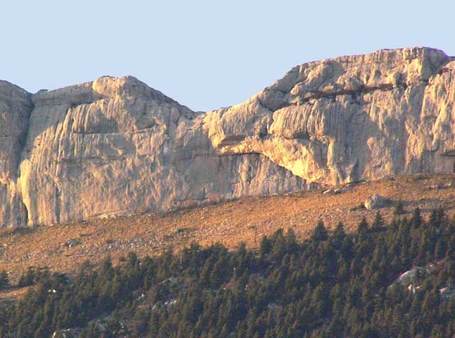 Falaise de Céüse, secteur Demi-lune