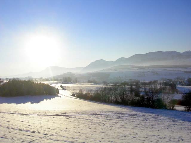 Entre col de Manse et La Rochette, vers 1 250 m, vue depuis le CD 14 entre le CD 292 et le CD 13