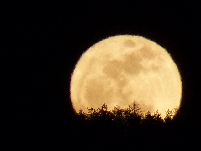 "Super’ pleine lune du 19 mars 2011
