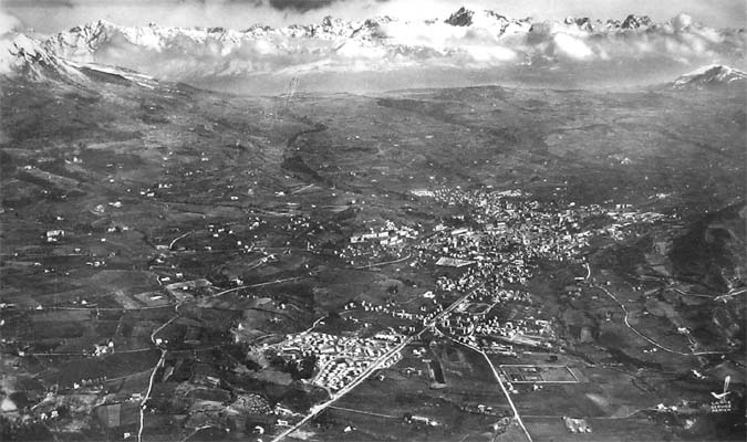 Vue arienne de Gap en 1958
